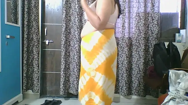 Snapshot of Riya_Stream01 chatting on 03/29/26, 01:16 Riya Stream01 online show from 03/29/26, 01:16