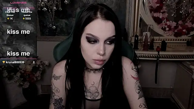 Snapshot of alexx_succubus chatting on 02/23/25, 05:39 alexx succubus online show from 02/23/25, 05:39