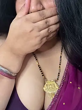 FlatVincy4 online show from 10/01/25, 08:53