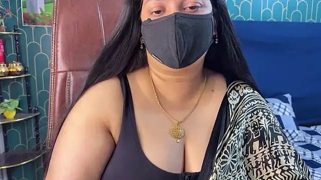 FlatVincy4 online show from 07/28/26, 03:21