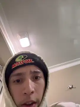 Snapshot of qbaby96 chatting on 01/08/25, 05:59 qbaby96 online show from 01/08/25, 05:59