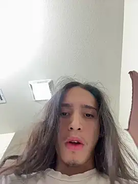 Snapshot of qbaby96 chatting on 01/23/25, 12:14 qbaby96 online show from 01/23/25, 12:14