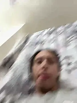 Snapshot of qbaby96 chatting on 03/02/25, 11:39 qbaby96 online show from 03/02/25, 11:39