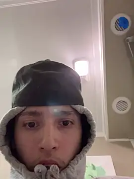 Snapshot of qbaby96 chatting on 03/12/25, 10:16 qbaby96 online show from 03/12/25, 10:16