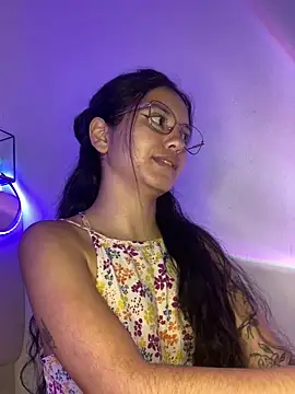 Rosita forever  online show from 02/08/25, 04:14