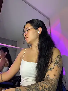 Rosita forever  online show from 05/10/26, 03:33