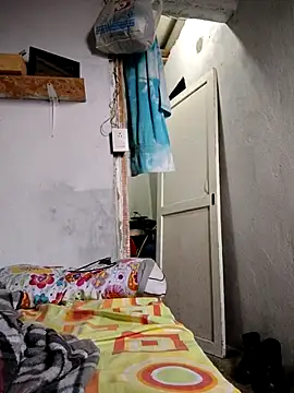 Snapshot of gatoalex89 chatting on 10/22/25, 12:38 gatoalex89 online show from 10/22/25, 12:38