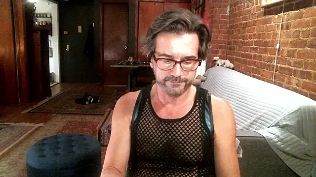 Snapshot of Johnny_Bottoms chatting on 12/02/25, 10:49 Johnny Bottoms online show from 12/02/25, 10:49