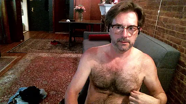 Johnny Bottoms online show from 05/18/26, 09:20