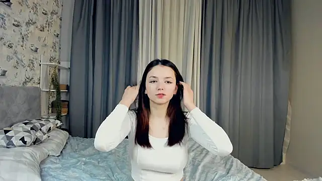 LilianGrindle online show from 01/14/25, 06:07