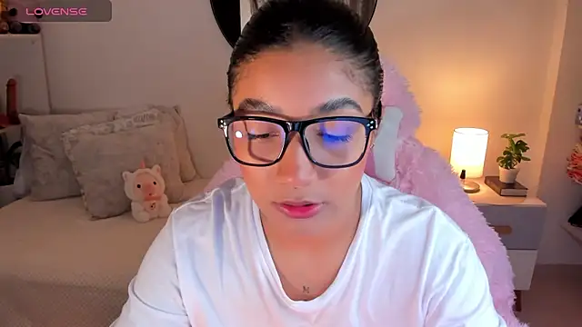 martina roldam online show from 03/05/25, 01:42