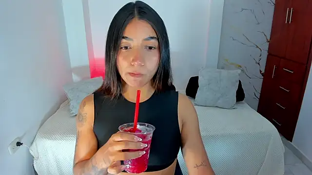 martina roldam online show from 05/10/26, 01:22