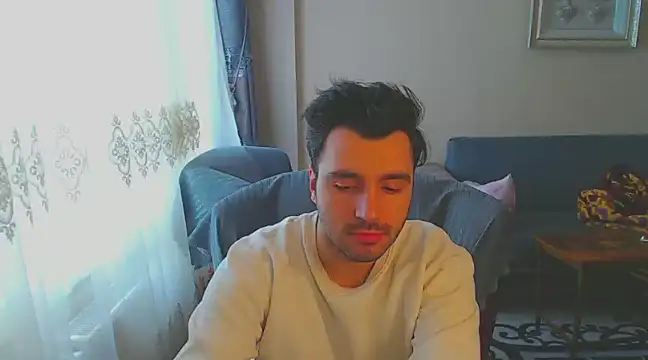 handsomeee04 online show from 01/06/25, 12:57