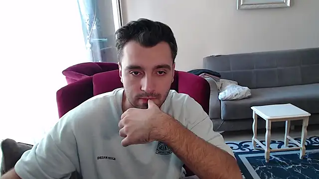 handsomeee04 online show from 09/23/25, 02:42