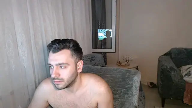 handsomeee04 online show from 06/15/26, 09:17