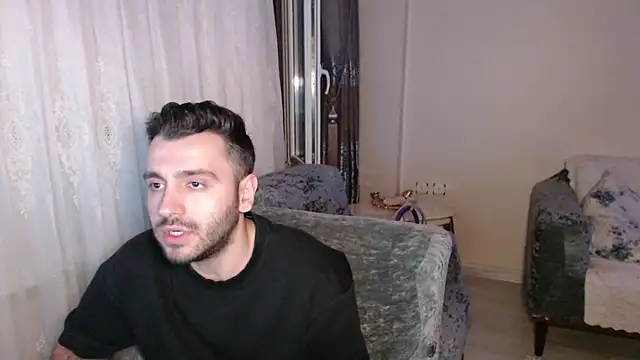 handsomeee04 online show from 06/19/26, 10:35