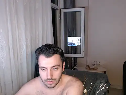 handsomeee04 online show from 07/14/26, 11:10