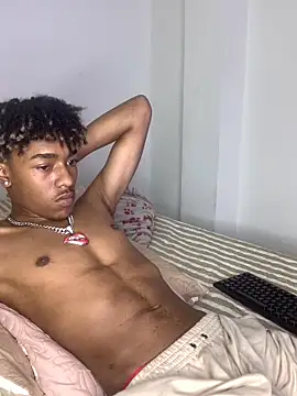Boy cock18 online show from 01/02/25, 02:33