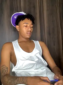 Snapshot of Boy_cock18 chatting on 09/25/25, 04:27 Boy cock18 online show from 09/25/25, 04:27