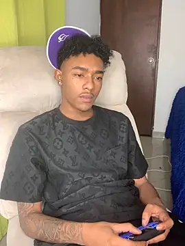 Snapshot of Boy_cock18 chatting on 10/12/25, 03:33 Boy cock18 online show from 10/12/25, 03:33