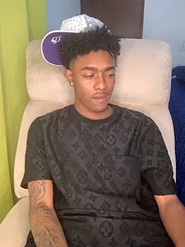 Snapshot of Boy_cock18 chatting on 10/13/25, 06:57 Boy cock18 online show from 10/13/25, 06:57