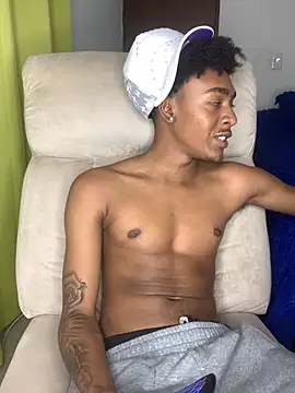 Snapshot of Boy_cock18 chatting on 10/17/25, 09:17 Boy cock18 online show from 10/17/25, 09:17