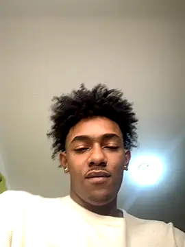 Snapshot of Boy_cock18 chatting on 10/31/25, 10:16 Boy cock18 online show from 10/31/25, 10:16