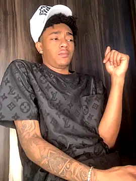 Snapshot of Boy_cock18 chatting on 11/04/25, 10:47 Boy cock18 online show from 11/04/25, 10:47