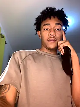 Snapshot of Boy_cock18 chatting on 11/16/25, 07:03 Boy cock18 online show from 11/16/25, 07:03