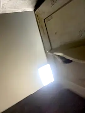 Snapshot of ekskekejejej chatting on 10/11/25, 11:25 ekskekejejej online show from 10/11/25, 11:25