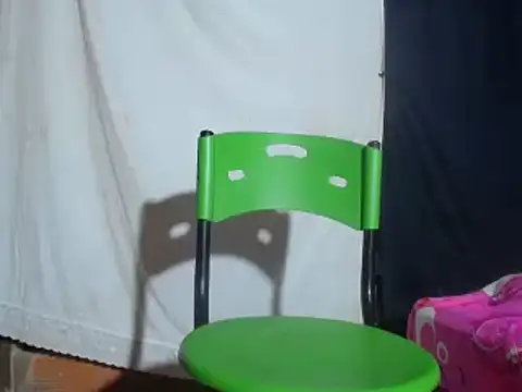 Snapshot of Bernadettee_2111 chatting on 12/21/24, 09:55 Bernadettee 2111 online show from 12/21/24, 09:55