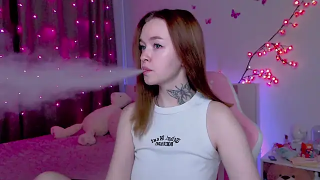 Snapshot of Naughty_Mable chatting on 10/06/25, 12:19 Naughty Mable online show from 10/06/25, 12:19