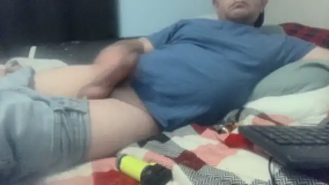 Snapshot of party51502 chatting on 11/20/25, 11:43 party51502 online show from 11/20/25, 11:43