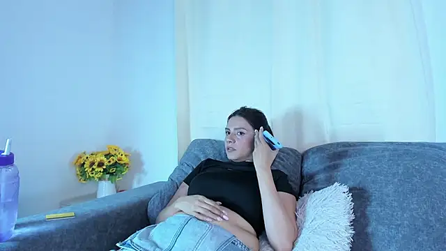 Abril jones10 online show from 01/31/25, 07:08