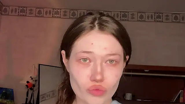 eva varnerr online show from 05/04/26, 08:38