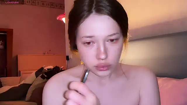 eva varnerr online show from 06/04/26, 09:10