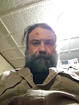 Snapshot of zaneporter46 chatting on 01/06/26, 02:32 zaneporter46 online show from 01/06/26, 02:32