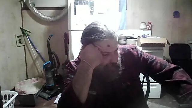 Snapshot of zaneporter46 chatting on 01/08/26, 03:42 zaneporter46 online show from 01/08/26, 03:42