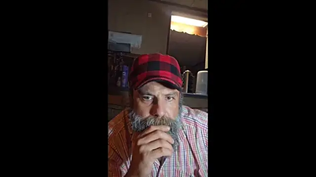 Snapshot of zaneporter46 chatting on 02/19/26, 01:56 zaneporter46 online show from 02/19/26, 01:56