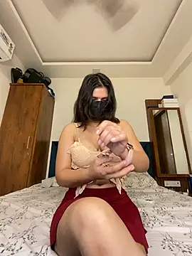 ahista online show from 07/27/26, 07:10