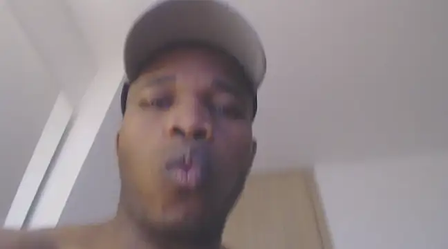 thomsom23 online show from 01/12/25, 03:57