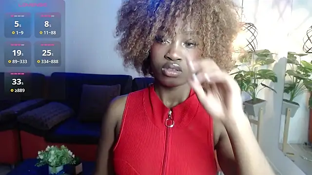 Snapshot of nikkystorm1_ chatting on 09/19/25, 02:07 nikkystorm1 online show from 09/19/25, 02:07
