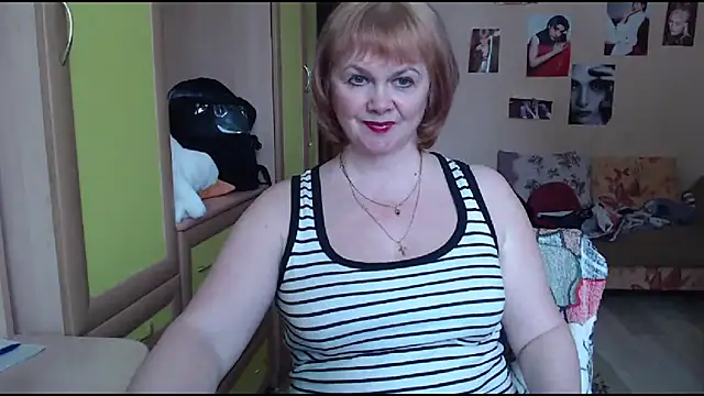Snapshot of vixey_fox chatting on 02/21/25, 11:44 vixey fox online show from 02/21/25, 11:44