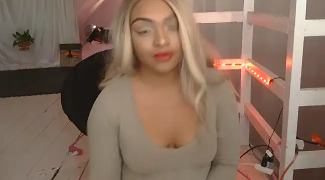 jaslenelovely online show from 01/08/25, 03:39