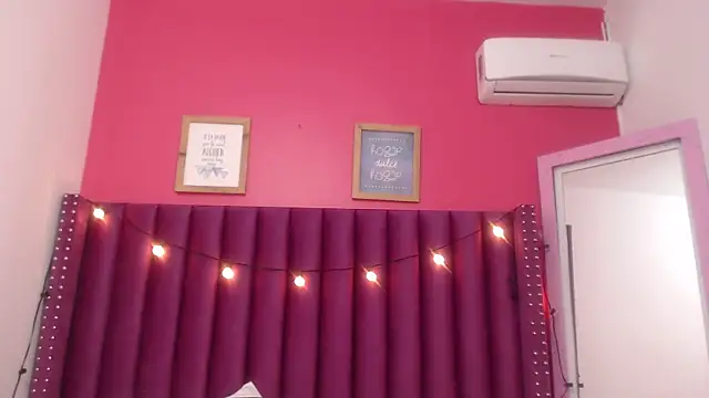 MommyHelpsmee online show from 02/26/25, 06:37