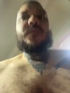 El Titan1998 online show from 10/31/25, 11:44