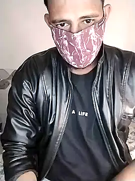 Snapshot of DIL_WALE143 chatting on 12/31/24, 04:14 DIL WALE143 online show from 12/31/24, 04:14