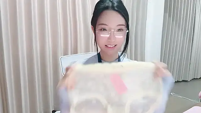 Snapshot of Lucky-kaka999 chatting on 03/11/26, 07:25 Lucky-kaka999 online show from 03/11/26, 07:25