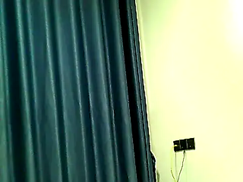 Snapshot of quijing chatting on 12/24/24, 03:47 quijing online show from 12/24/24, 03:47