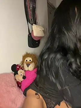 Snapshot of Charlotemonroe chatting on 12/22/24, 05:23 Charlotemonroe online show from 12/22/24, 05:23